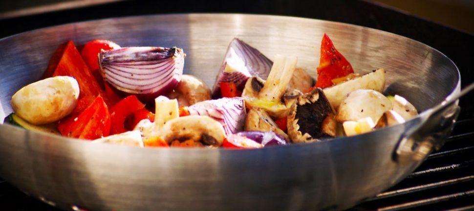 Hot wok bergen  asiatisk mat med smak og tempo